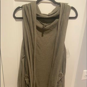 Women’s Sleevless Cardigan | | Size XL |